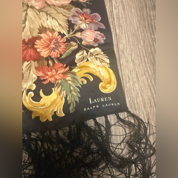 lauren ralph lauren Women’s Black Floral Vintage Fringe Silk Scarf NWT - Picture 2 of 4